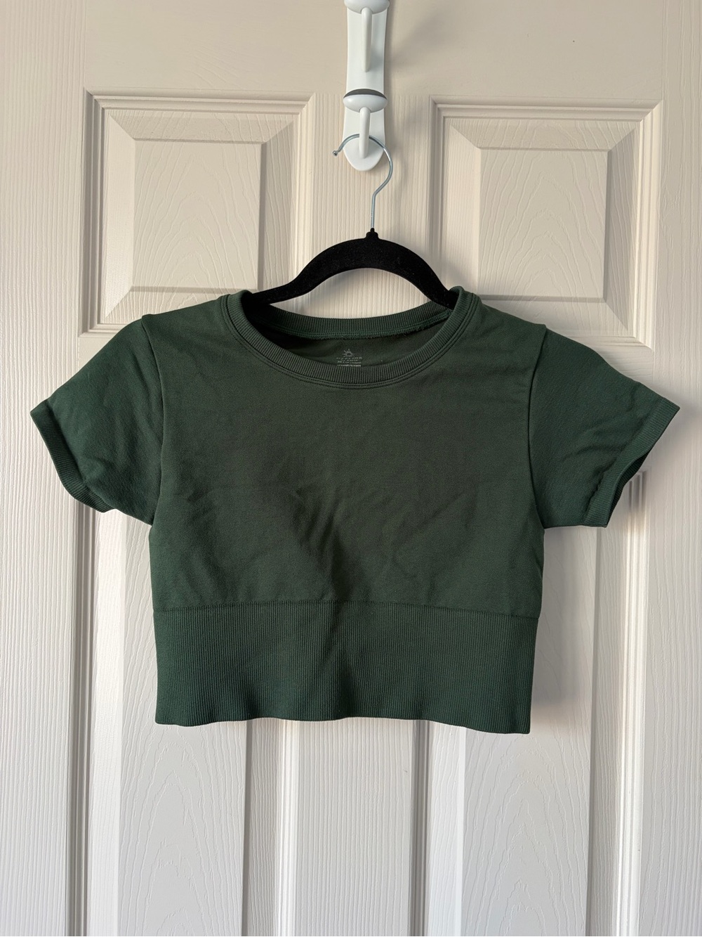 🖤 OFFLINE BY AERIE - XS GREEN CROP TOP